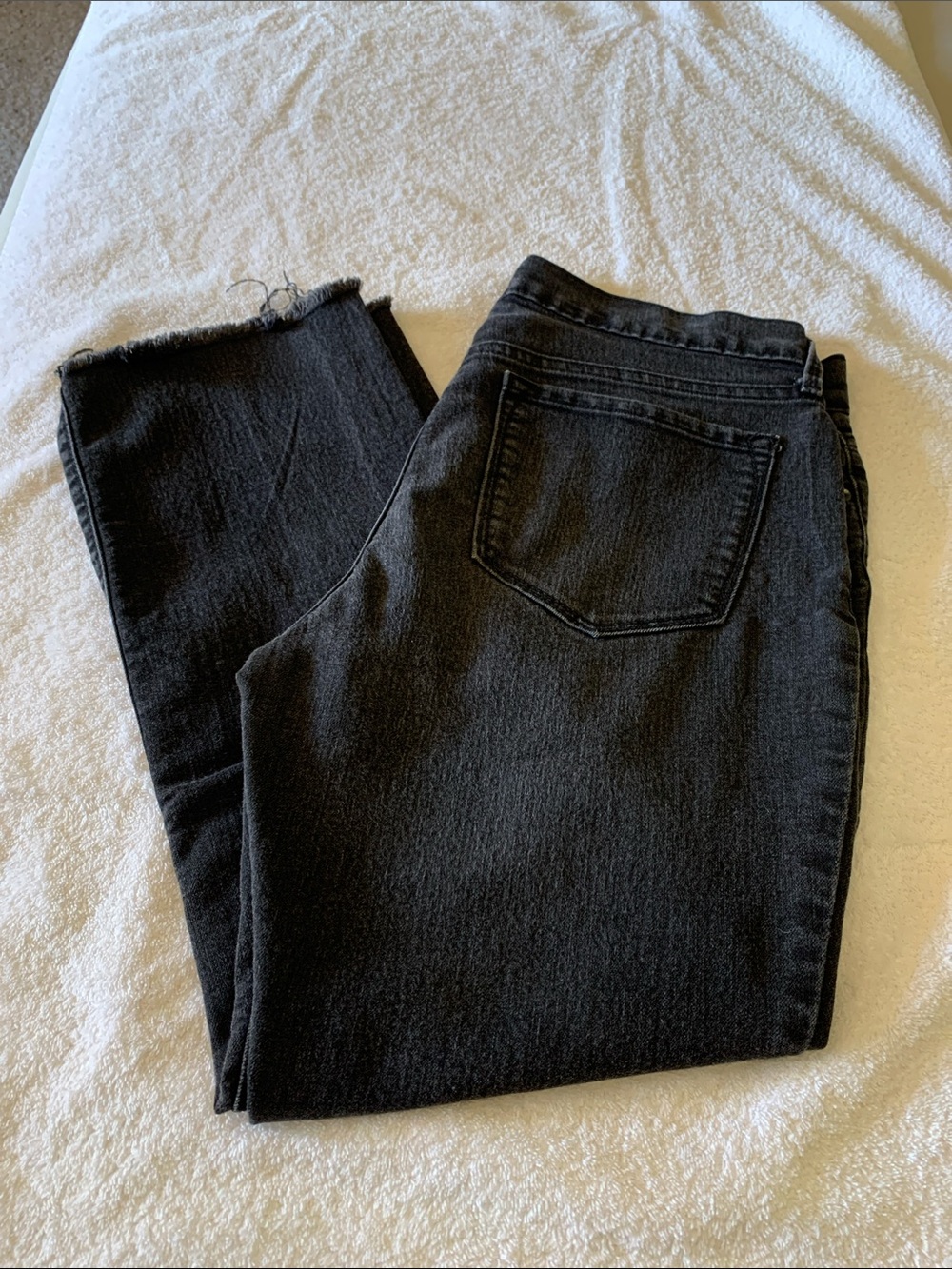ON Women's Mid-Rise Black Straight Jeans